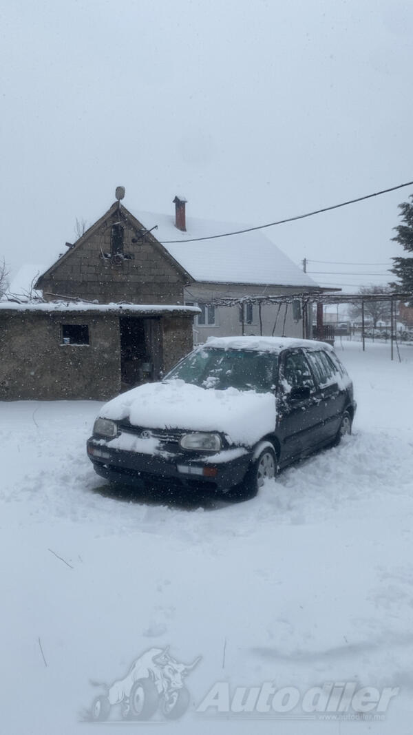 Volkswagen - Golf 3 - 1.8