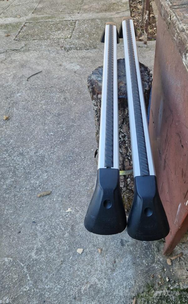 Krovni nosači, koferi, šatori i galerije