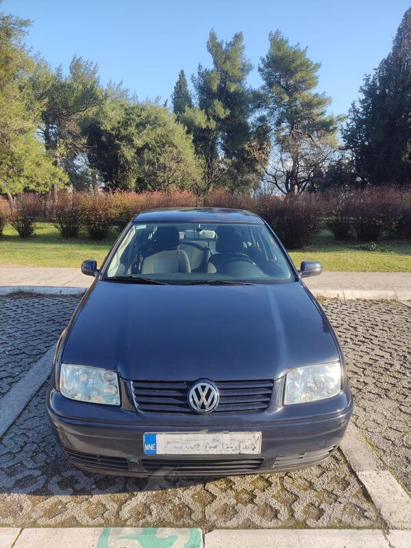 Volkswagen - Bora - 1.9 tdi