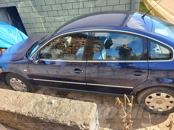 Volkswagen - Passat - 1,9