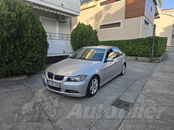 BMW - 320 - E90