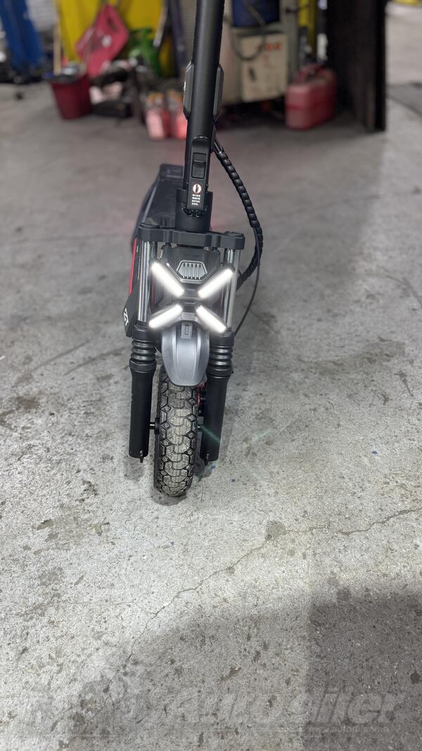 Ostalo - Segwey Zt3 Pro