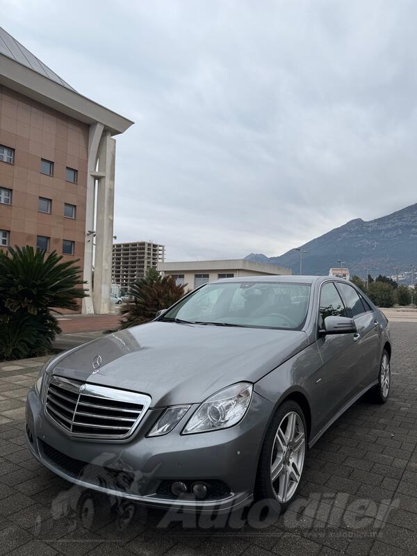 Mercedes Benz - E 220 - 2.2
