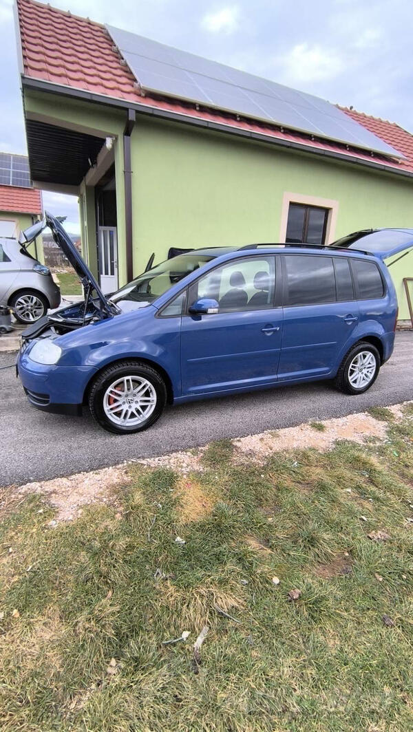 Volkswagen - Touran - 1.9TDI