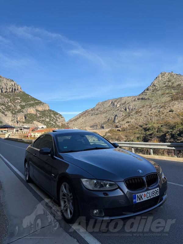BMW - 330 - 3.0