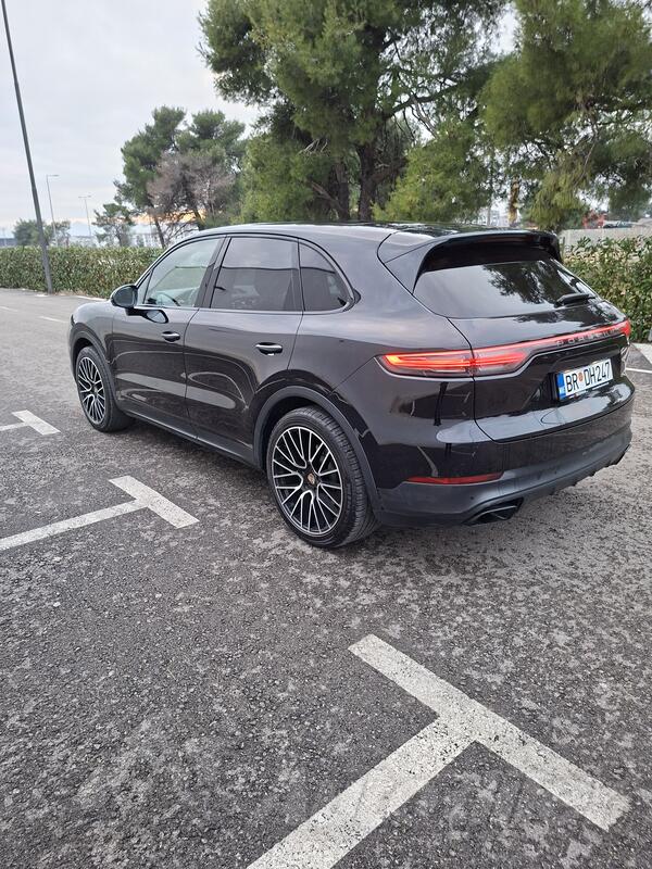 Porsche - Cayenne - CAYEN SPORT CHRONO PAKET 3.0 340KS 2018G