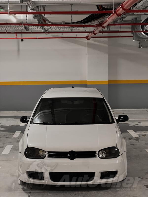 Volkswagen - Golf 4 - 1.9