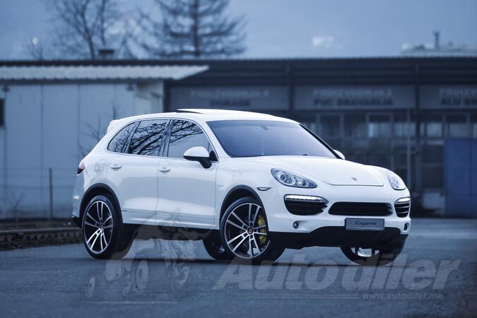 Porsche - Cayenne - 3.0 Platinum