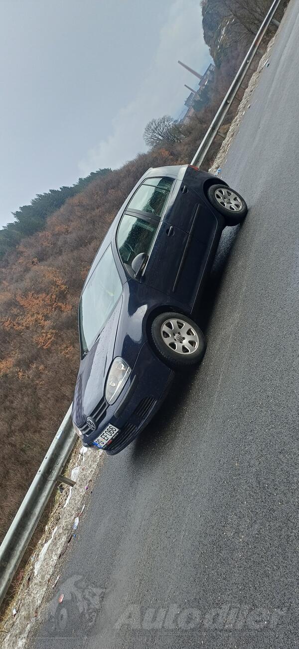 Volkswagen - Golf 5 - 2.0 55kw