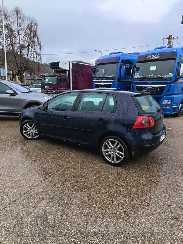 Volkswagen - Golf 5 - 2.0 55kw