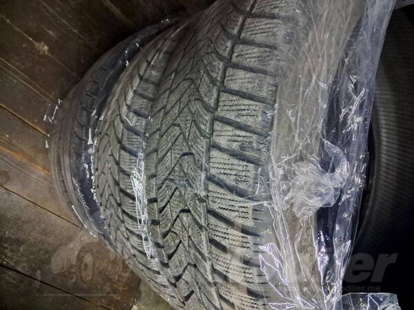 Dunlop - M+S - Winter tire