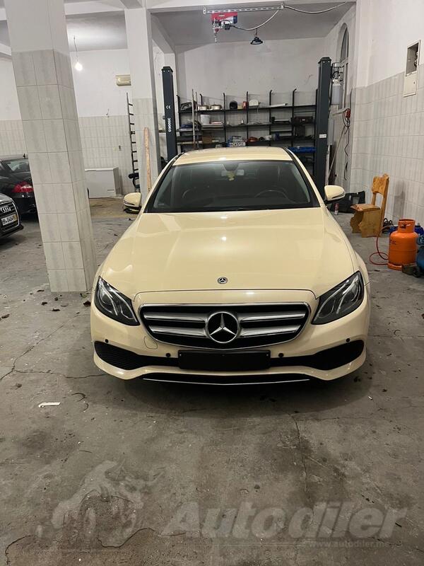 Mercedes Benz - E 200 - 2.0