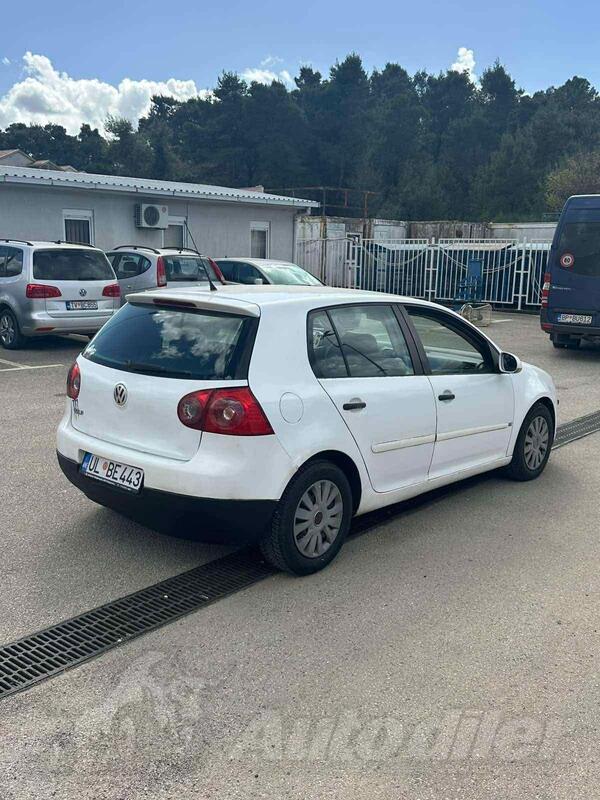 Volkswagen - Golf 5 - 2.0 tdi