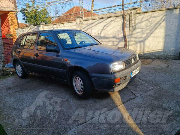 Volkswagen - Golf 3