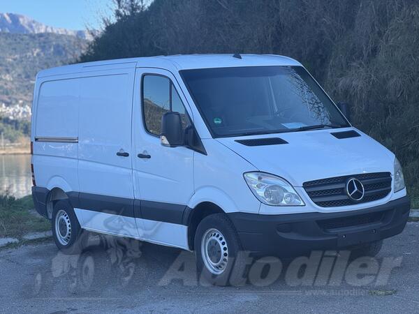 Mercedes Benz - Sprinter 210 CDI