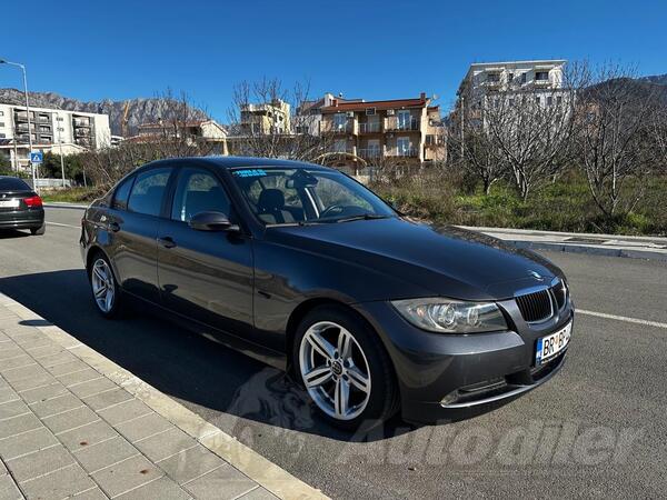 BMW - 320