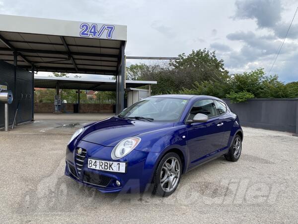 Alfa Romeo - MiTo - 1,3 JTD NOVI LANAC KOŽA SERVISNA KNJIGA