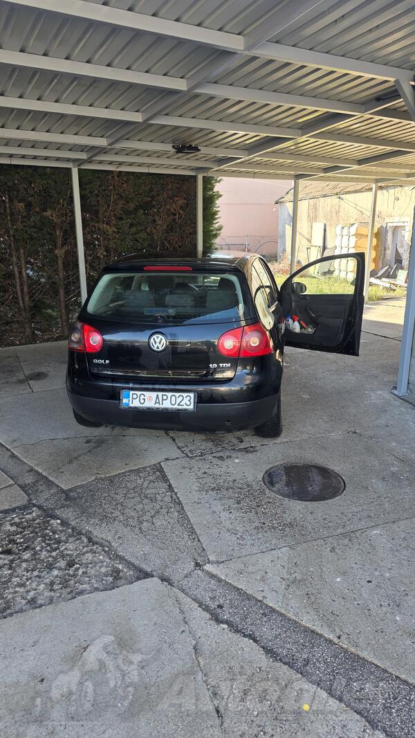 Volkswagen - Golf 5 - 1.9