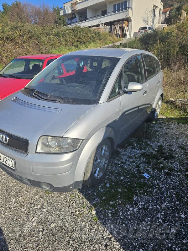 Audi - A2 - 1.4 benz