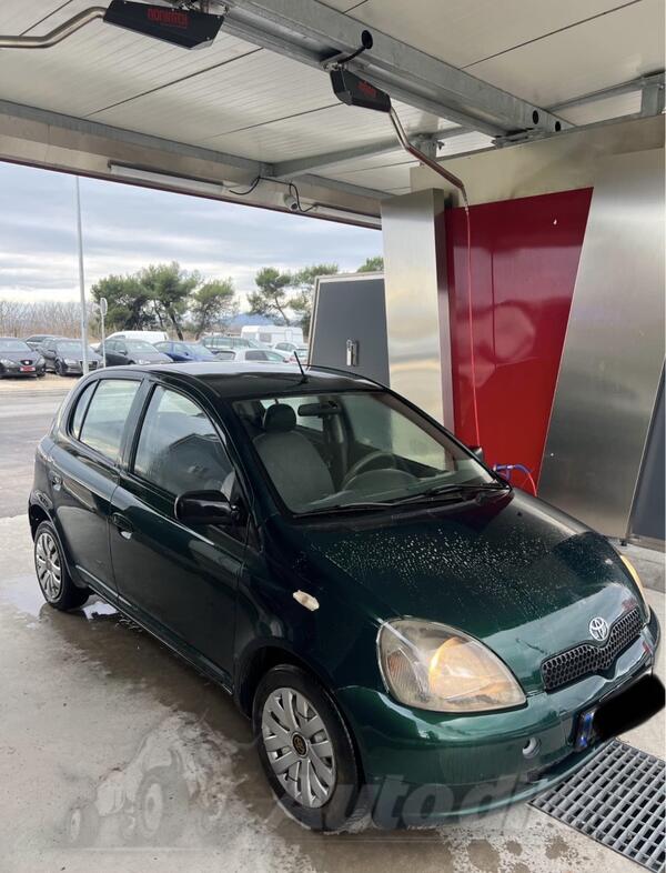 Toyota - Yaris - 1.0