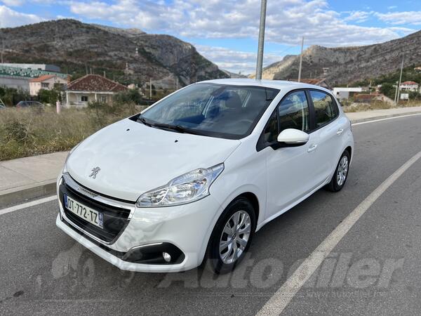 Peugeot - 208 - 1.6 hdi