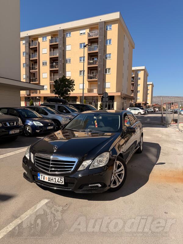 Mercedes Benz - E 250 - 1.8 CGi