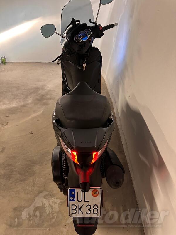 Piaggio - Beverly 300 Police