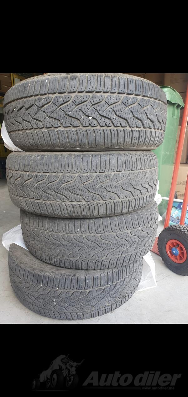Barum - 215/55 R17 W XL - Dört mevsim guma