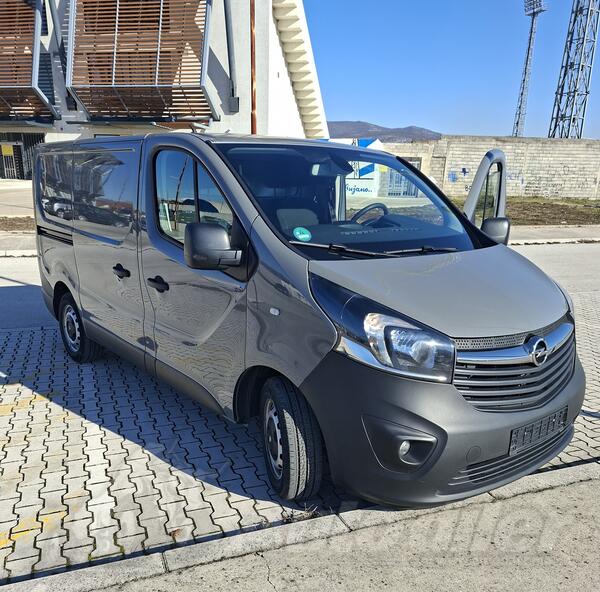 Opel - Vivaro