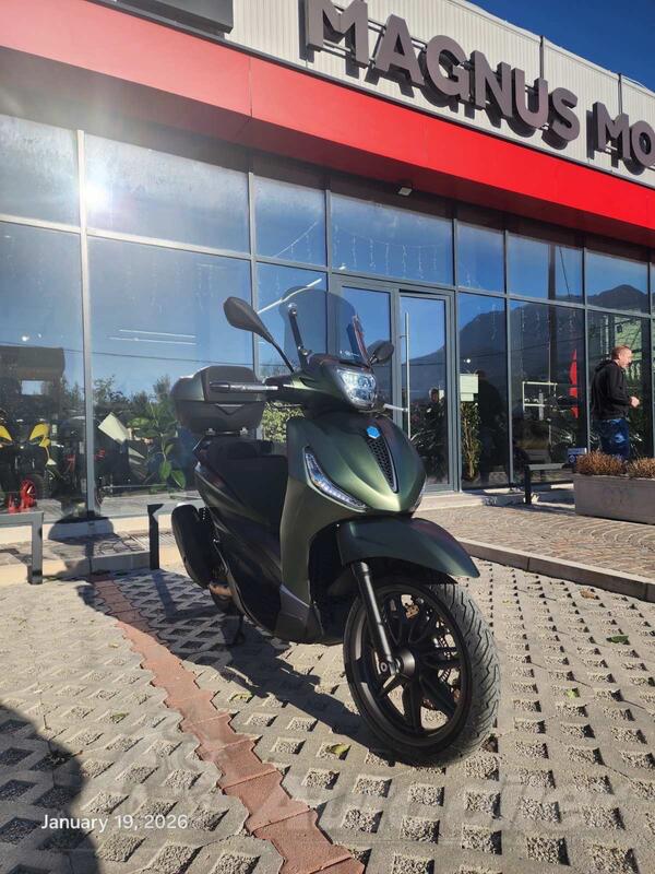 Piaggio - BEVERLY 300