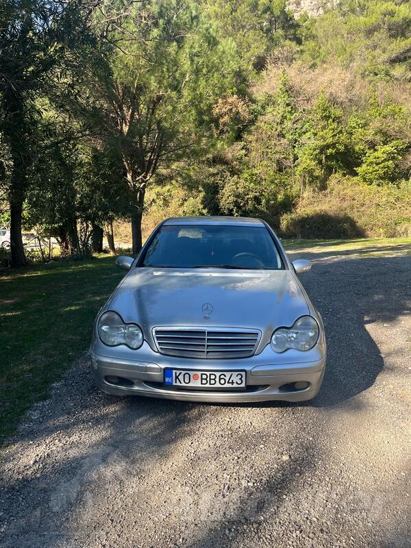 Mercedes Benz - C 200 - W203