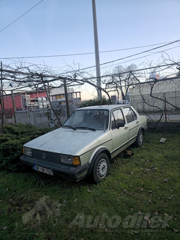 Volkswagen - Jetta - 1.6