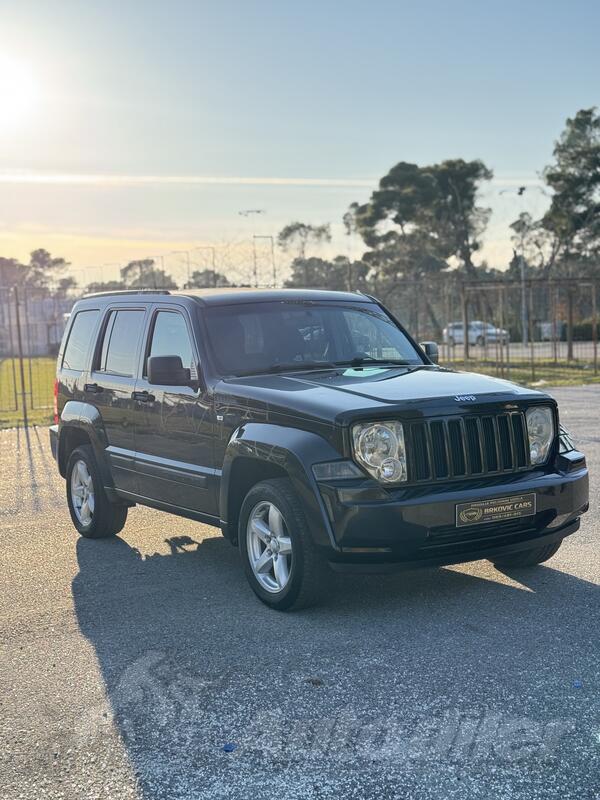 Jeep - Cherokee - 2.8