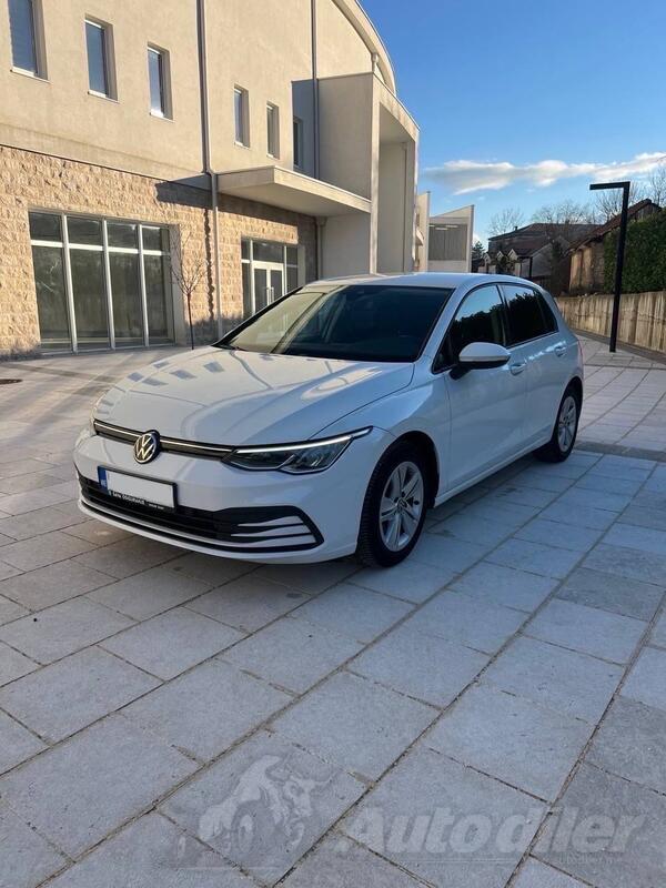 Volkswagen - Golf 8 - 2.0 150 ks