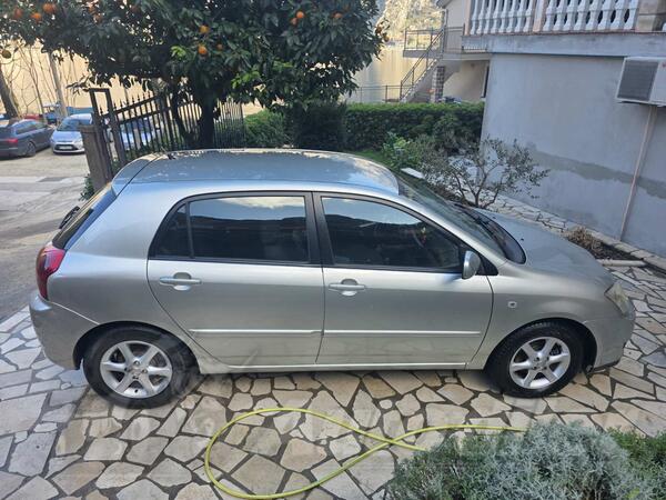 Toyota - Corolla - 1.4