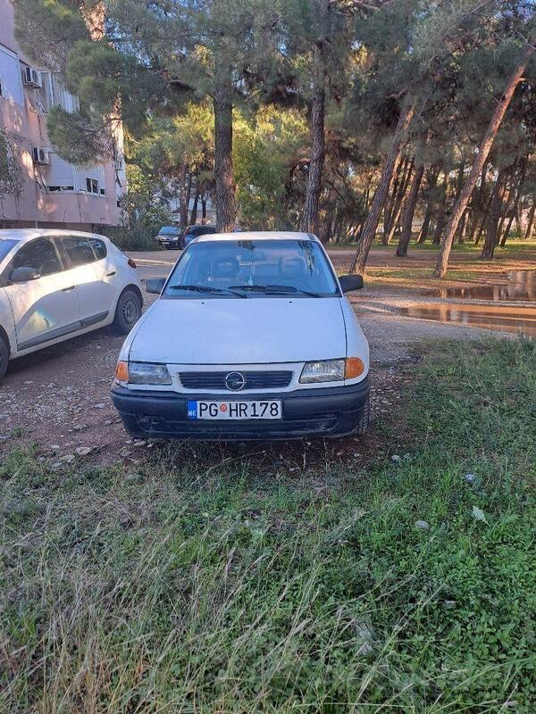 Opel - Astra - 1.4 benzin+plin