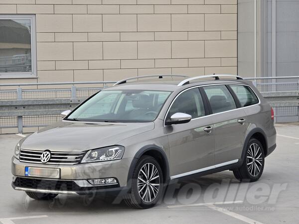 Volkswagen - Passat Alltrack - 2.0 tdi