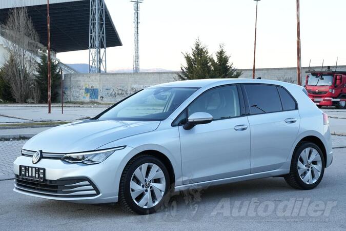 Volkswagen - Golf 8 - 2.0 TDI LIFE