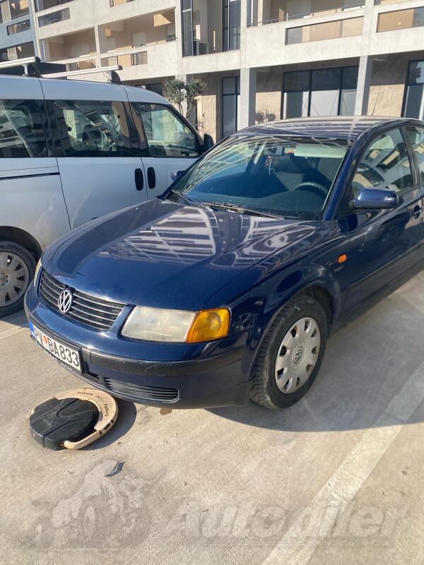 Volkswagen - Passat - 1.6 AHL