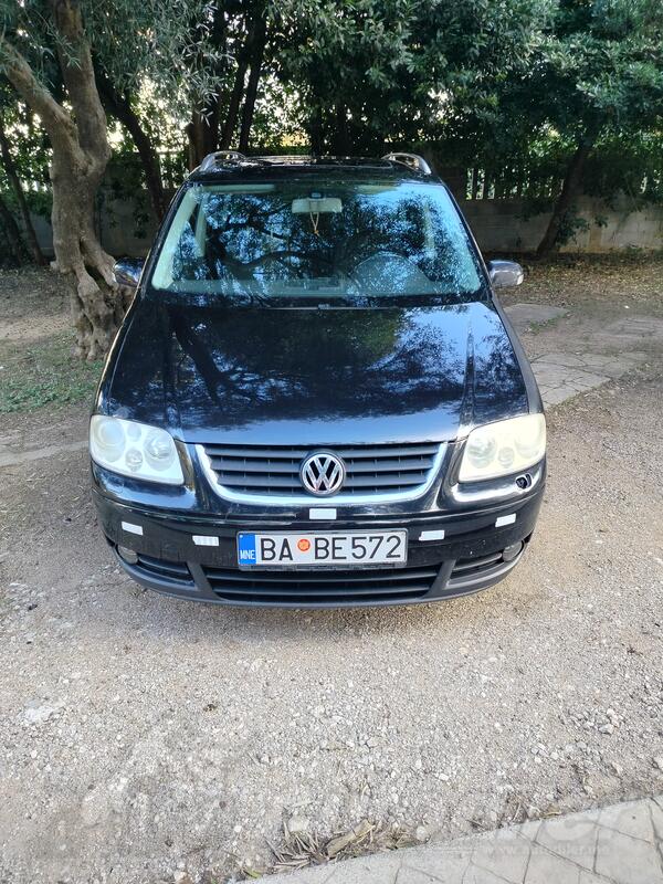 Volkswagen - Touran