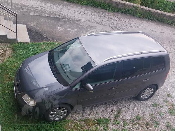 Volkswagen - Touran - 1.900. 77 kv