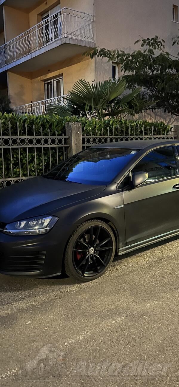 Fabričke felne i Tigar gume