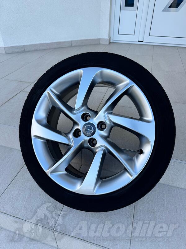 Fabričke felne i MICHELIN gume