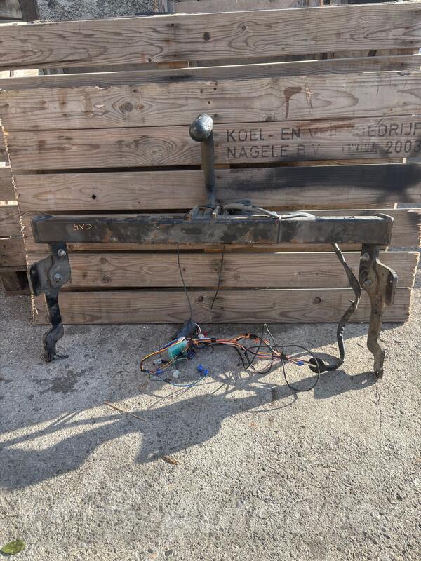 Çekme kancası Mazda