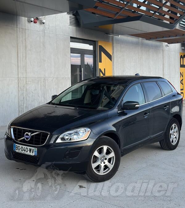 Volvo - XC 60 - 2.4 D5