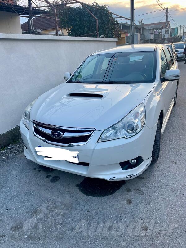 U djelovima Subaru - Legacy 2.0