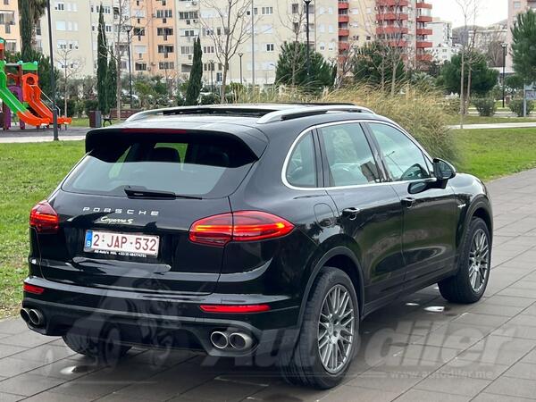 Porsche - Cayenne - 3.0 benzin Hybride