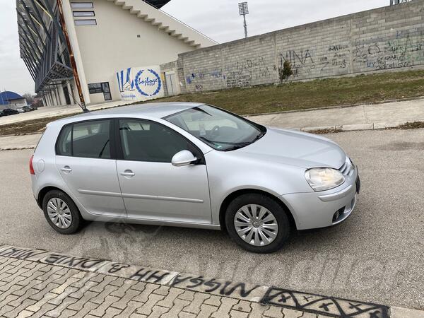 Volkswagen - Golf 5 - 1.9 TDI