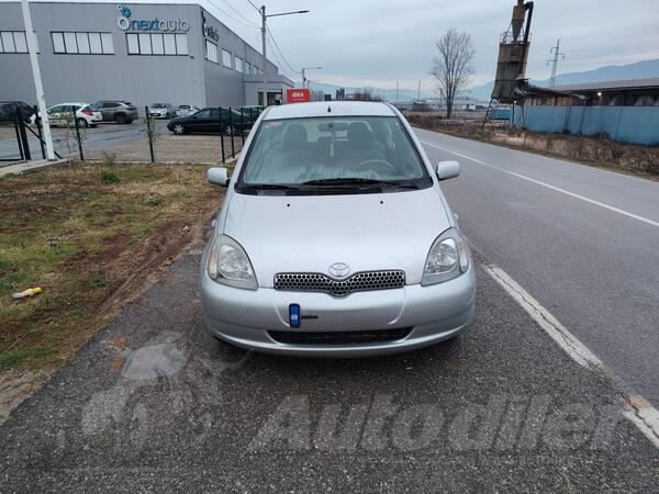 Toyota - Yaris - 1.0
