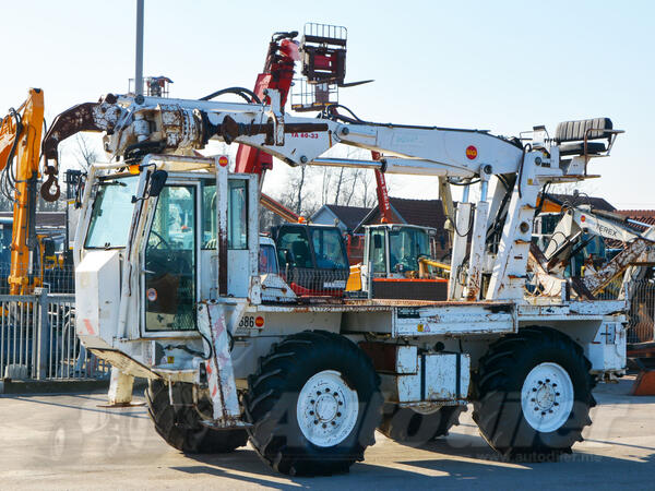 Ostalo - RISA CHALLENGER TA60-33 4X4